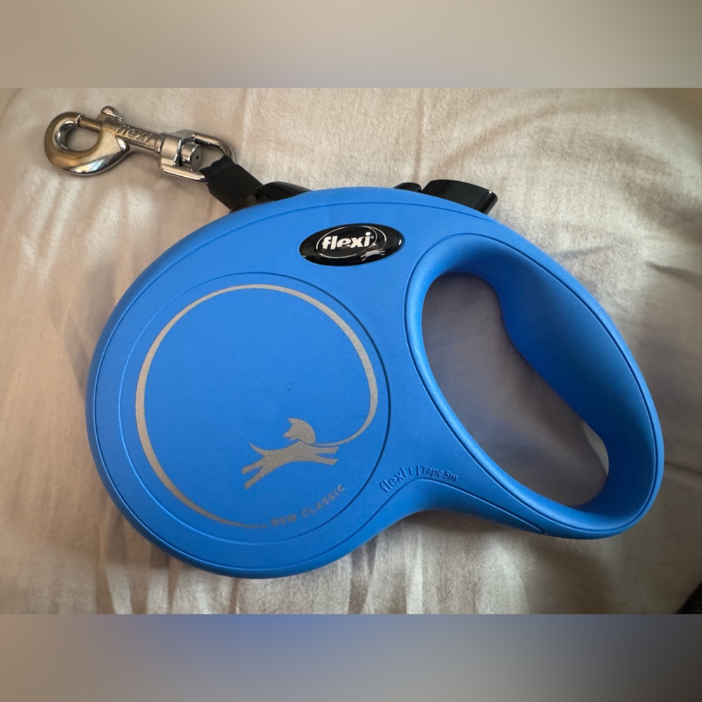 Flexi Retractable Dog Leash